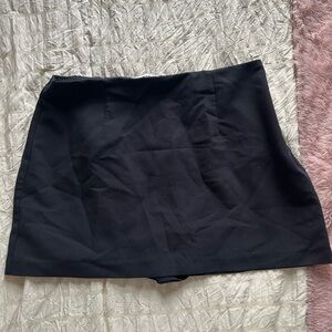 Abercrombie & Fitch Black Skort